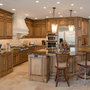 Kitchen & Pantry